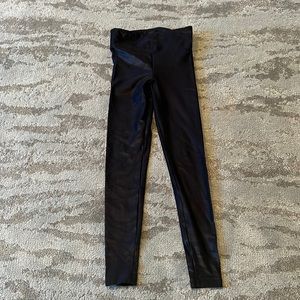 Koral black leggings